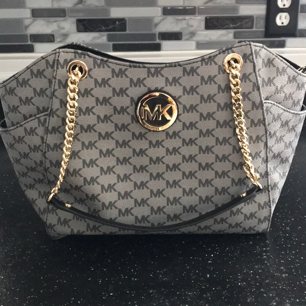 Michael Kors Tote/Shoulder Bag with wallet
